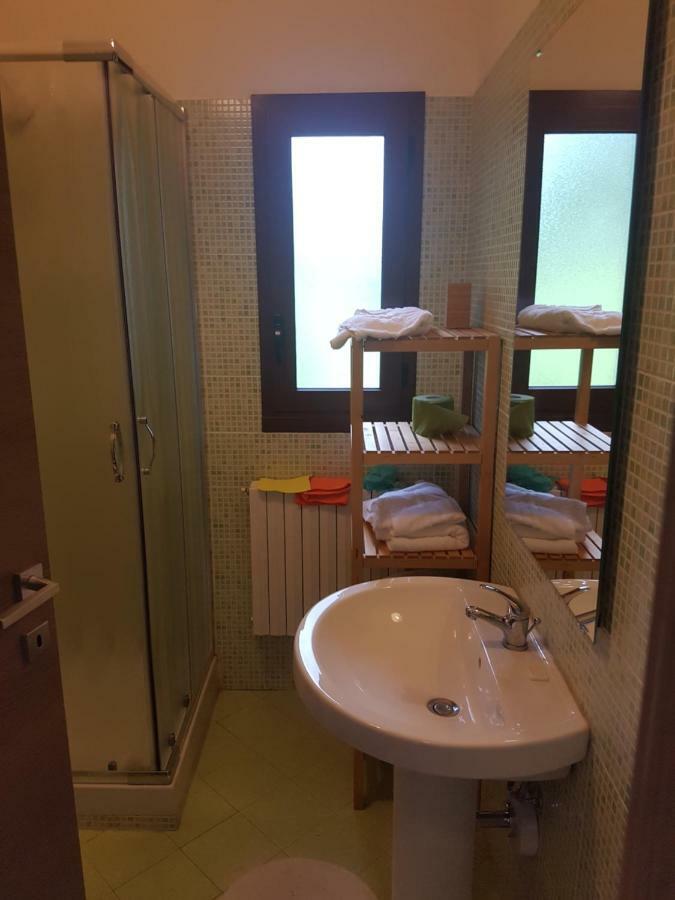 Le Case Nel Bosco Vanzago Luaran gambar